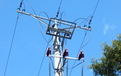 Układanie kabli energetycznych w wykopie